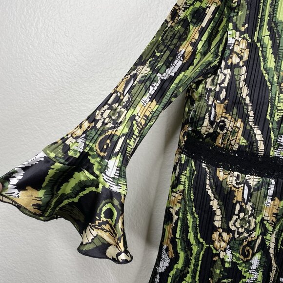 Violet and Claire Top Women's Green Sz S Pleats Crochet Babydoll Fairy Y2K - Picture 6 of 12